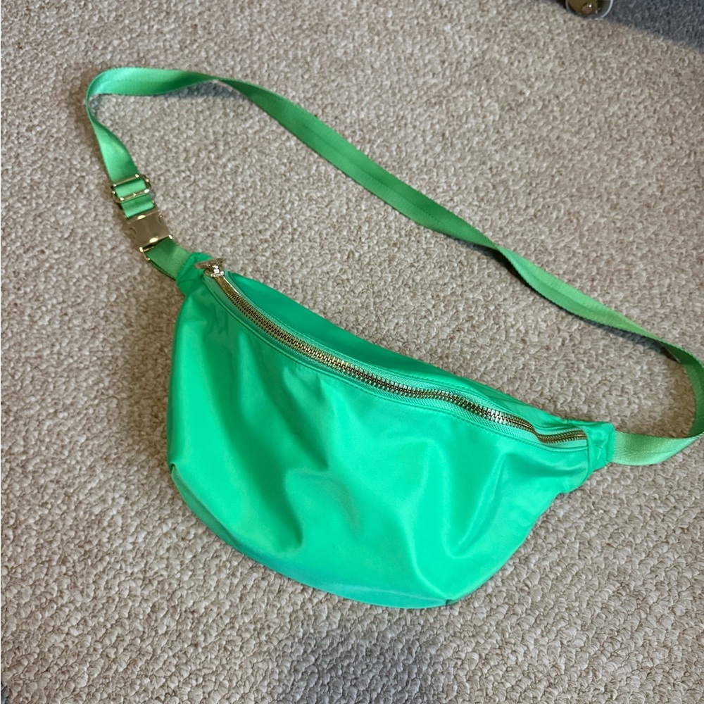 Stoney Clover Avocado Jumbo Fanny